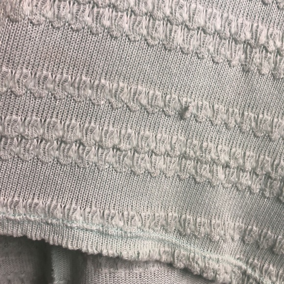 Mint green batwing sleeves with peekaboo cut outs small juniors - Picture 10 of 10